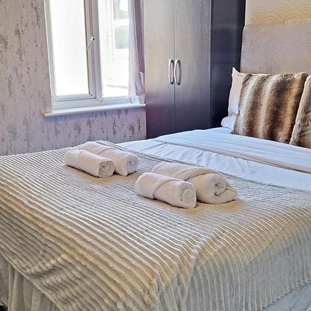 Spacious Room Лондон Екстериор снимка
