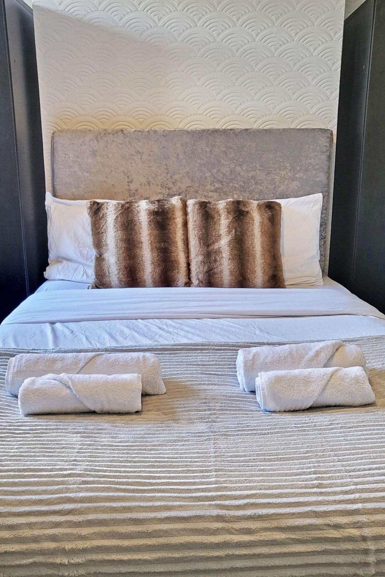 Spacious Room Лондон Екстериор снимка